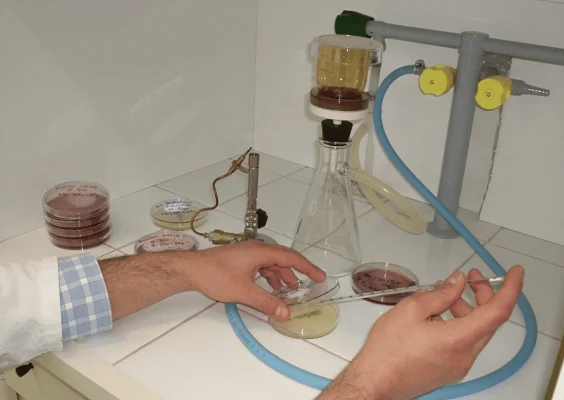 Laboratorio Centro Enochimico Barbera